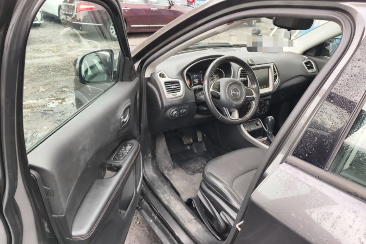 Used Jeep Compass 2017 200T Automatic Family Edition