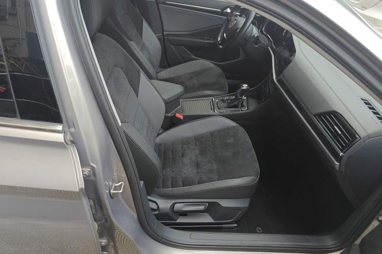 Used Volkswagen Sagitar 2021 280TSI DSG Luxury Smart Connectivity Edition
