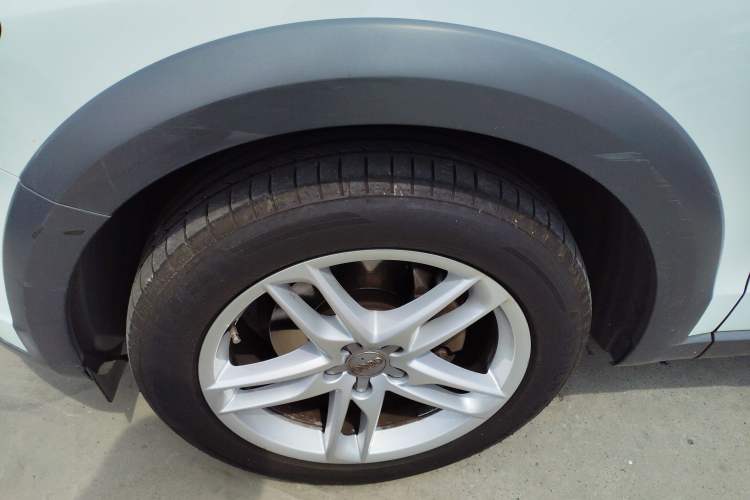 Used Audi Q5 2017 Plus 40 TFSI Technology Model