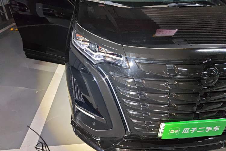 Used Denza D9 2022 DM-i 970 Four-Wheel Drive Flagship Model
