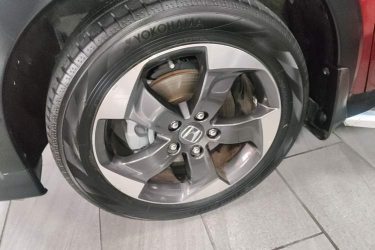 Used Honda Vezel 2015 1.8L CVT 2WD Luxury Model
