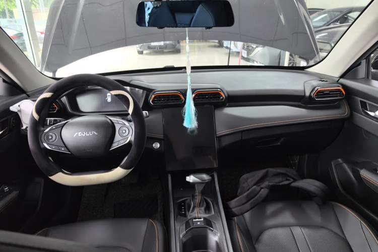 Used Dongfeng Aeolus Yixuan 2024 1.5L Automatic JingSu Edition Center Console