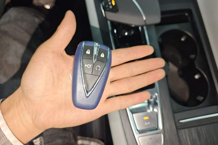 Used CHANGAN CS75 PLUS 2024 3rd Generation Champion Edition 2.0T Intelligent Drive Performance Model Vehicle Key