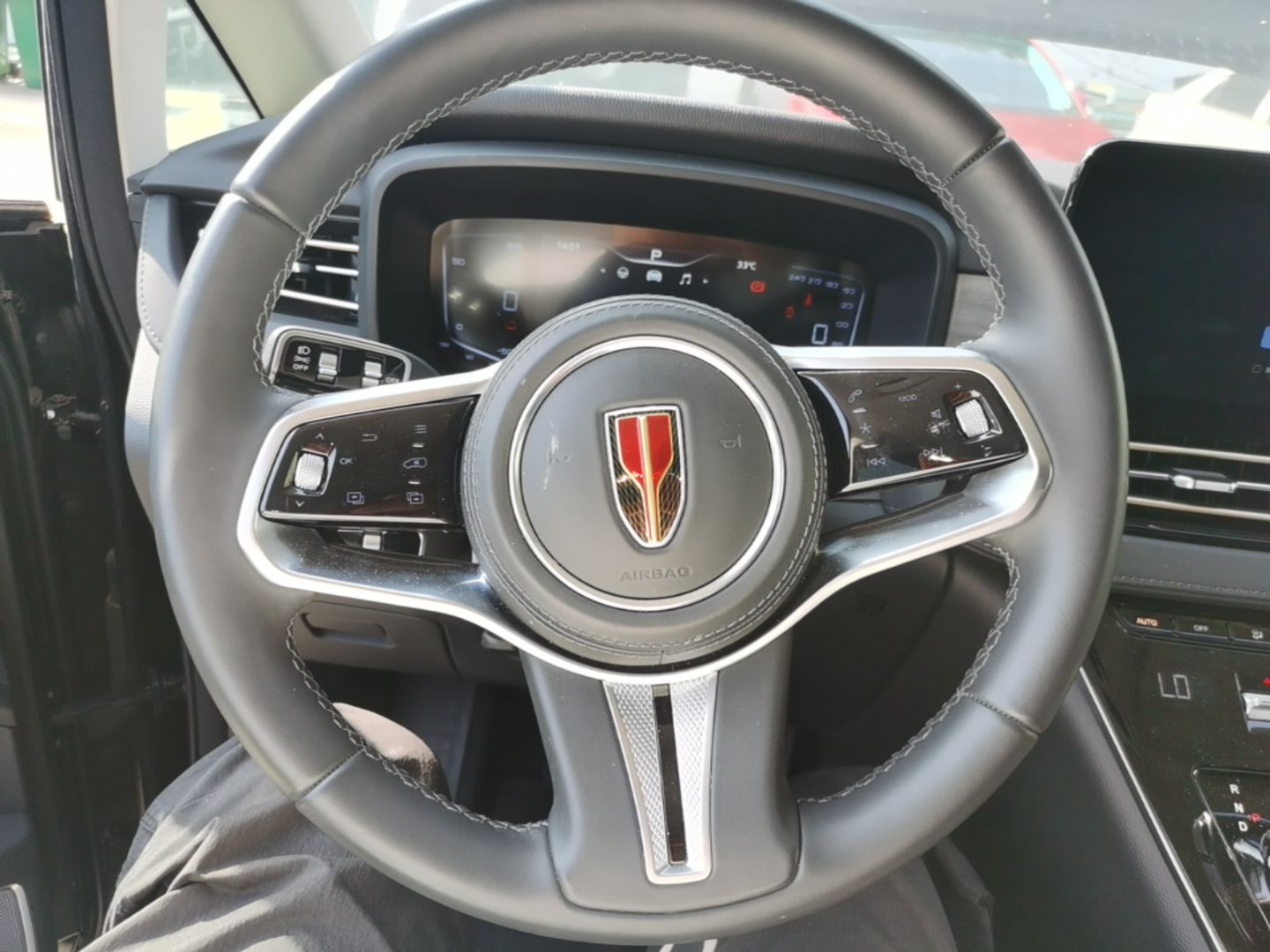 Hongqi HQ9 PHEV 2024 2.0T Four-Wheel Drive Business Edition — снимка 13