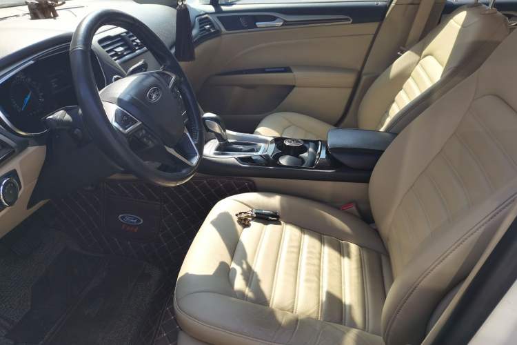 Used Ford Mondeo 2013 2.0L GTDi 200 Luxury Model