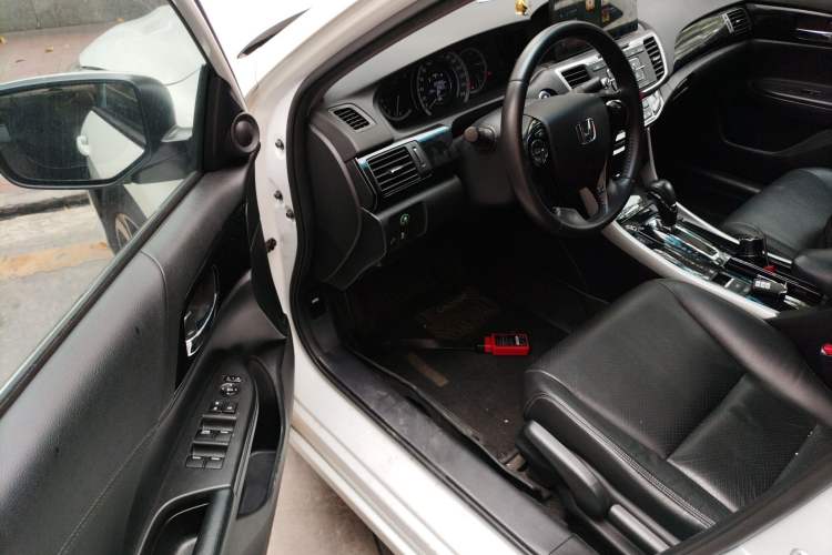 Used Honda Accord 2016 2.0L Elite Edition Driver Seat