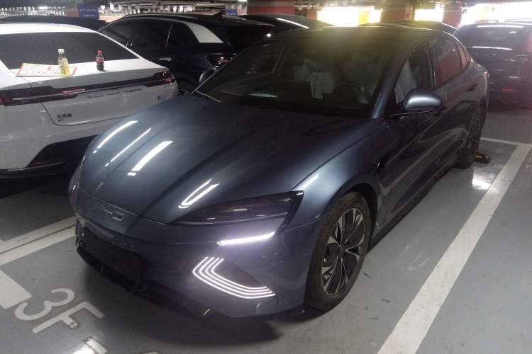 Used BYD Seal 2022 550 km Standard Range Rear-Wheel Drive Prestige Version