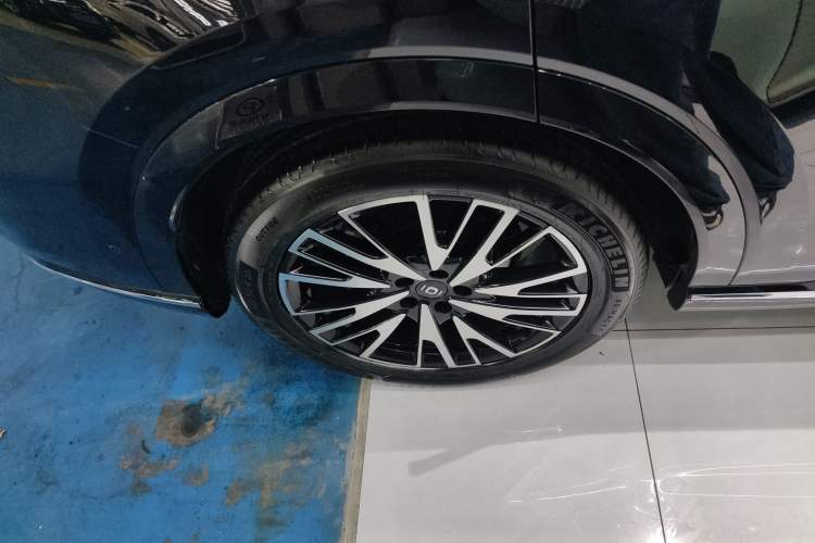 Used CHANGAN NEVO Q07 2025 215 Flagship PLUS Exterior 5