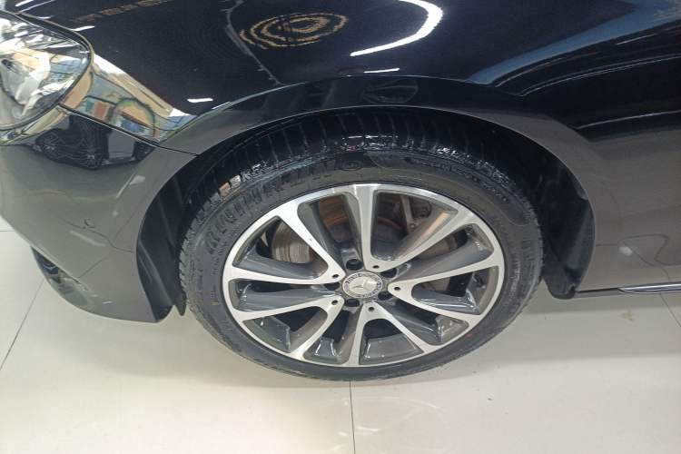 Used Mercedes-Benz E-Class 2016 E 300 L Stylish Model Exterior 4