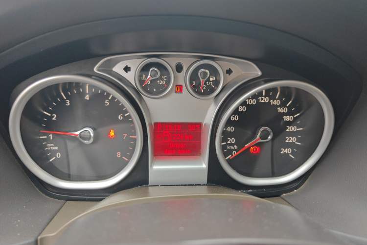 Used Ford Focus 2012 Sedan Classic 1.8L Automatic Fashion Edition
