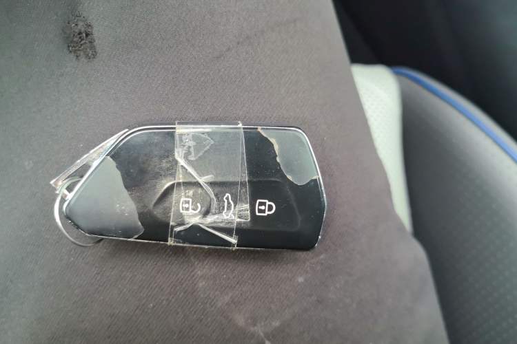 Used Volkswagen Golf 2025 300TSI R-Line
