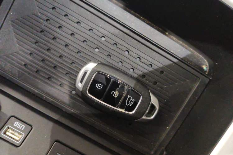 Used Hyundai ix35 2023 Musso 2.0L Flagship Edition TOP