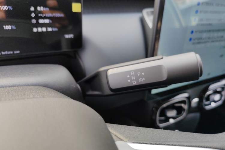 Used AION UT 2025 330 Starlight Edition
