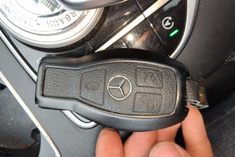 Used Mercedes-Benz C-Class 2018 C 200 L Sport Edition Interior 1