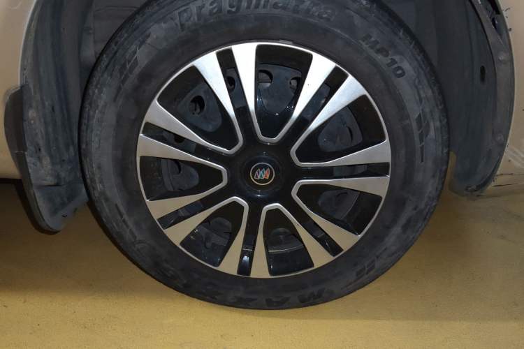 Used Buick Excelle 2015 1.5L Automatic Classic Model
