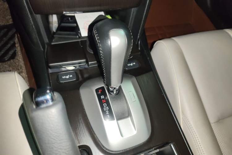 Used Honda Crosstour 2014 2.4L Luxury Edition
