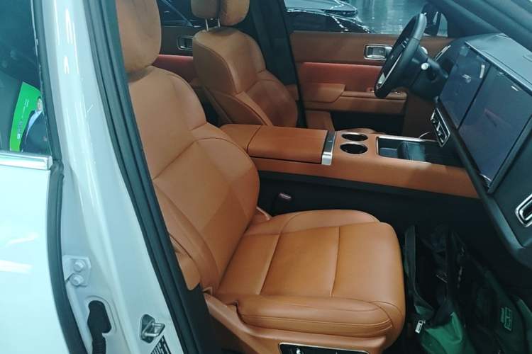 Used Li Auto L7 2023 Pro Model
