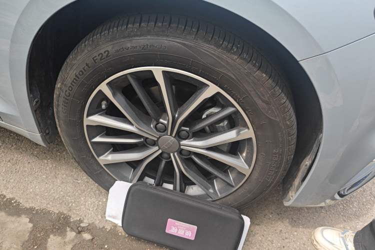 Used Geely Auto Preface 2025 Dongfang Yao 1.5TD Fuyao Edition Right Front Wheel Hub