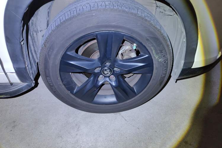 Used Toyota Highlander 2018 2.0T Four-Wheel Drive Knight Edition 7 Seats China VI Standard
