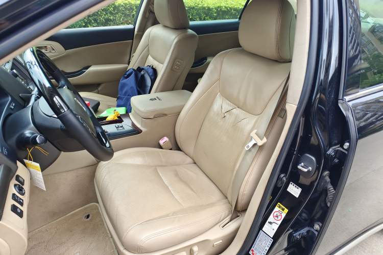 Used Toyota Crown 2010 2.5L Royal Leather Sunroof Navigation Edition
