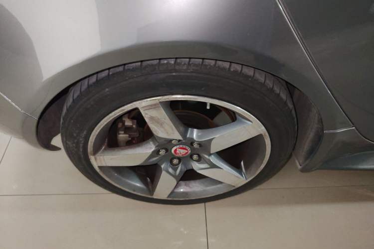 Used Jaguar XE 2017 2.0T 200 PS R-Sport
