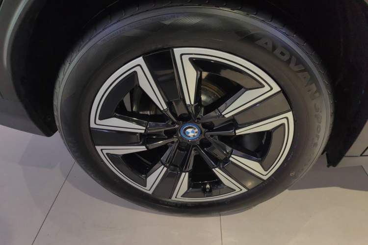 Used BMW iX3 2021 Leading Model
