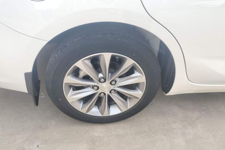 Used Chevrolet Monza 2020 320 Automatic Enjoyment Edition
