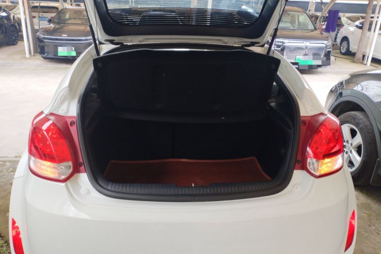 Used Hyundai Veloster 2012 1.6L Automatic Luxury Edition
