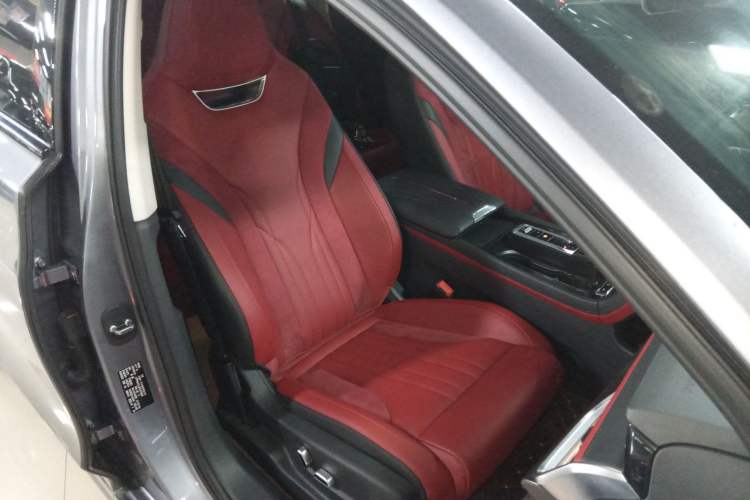 Used Hongqi H6 2023 2.0T Zhiyi Version