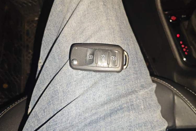 Used Volkswagen Gran Lavida 2017 230TSI DSG Comfort Edition Vehicle Key