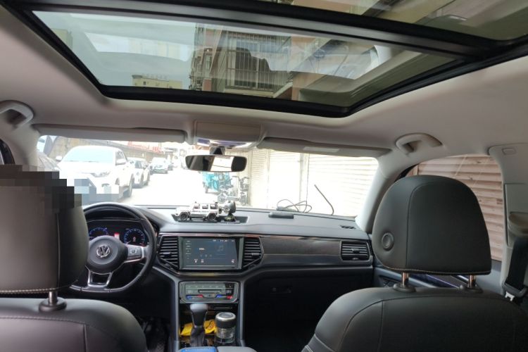 Used Volkswagen Teramont X 2019 330TSI Two-Wheel-Drive Prestige Luxury Edition Headliner