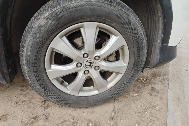 Used Honda CR-V 2012 2.0L two-wheel drive urban version
