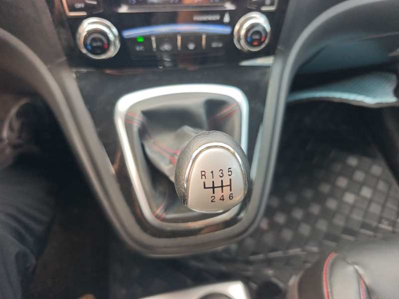 Used Haval H6 2014 Upgraded Model 1.5T Manual Two-Wheel Drive Elite Version — 15