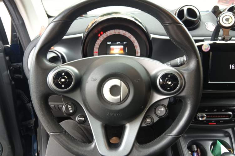 Used smart fortwo 2017 1.0L 52kW Hardtop Affection Special Edition
