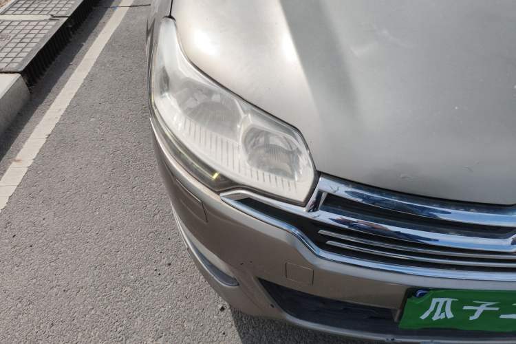 Used Citroen C5 2013 2.0L Automatic Luxury Model Right Front Headlight