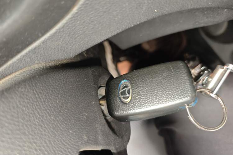 Used CHANGAN KAICHENG Ruixing M60 2020 1.5L Standard Version China VI 6-Seater DAM15KR