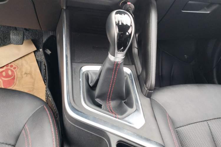 Used Geely Auto Vision X3 2021 PRO 1.5L Manual Elite Model Gear Lever