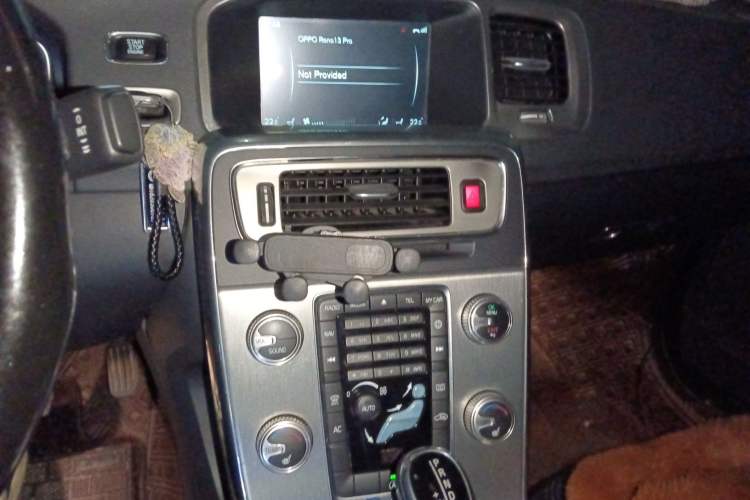 Used Volvo S60 2015 S60L 2.0T Zhiyuan Edition