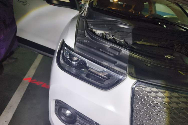 Used Haval H2s 2017 Red-Label 1.5T Dual-Clutch Elite Model Right Front Headlight