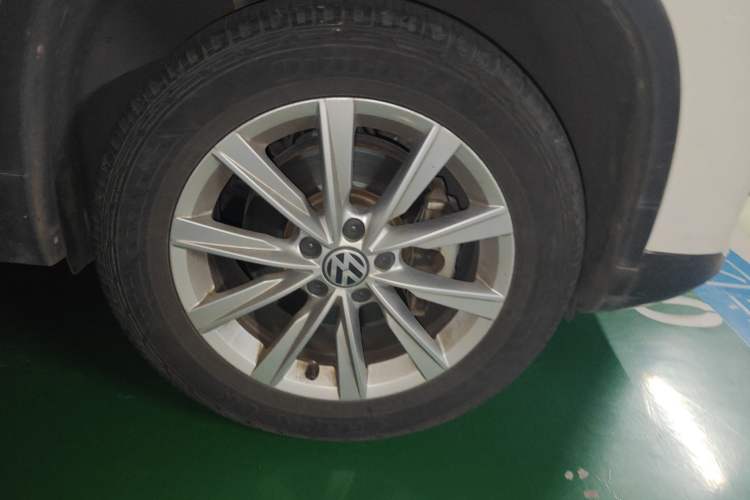 Used Volkswagen Tiguan L 2016 280TSI Automatic Two-Wheel-Drive Silk Road Style Edition