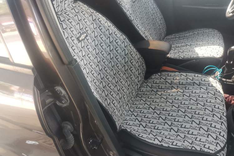 Used Dongfeng Fengon 330 2019 1.5L Manual Practical II China VI