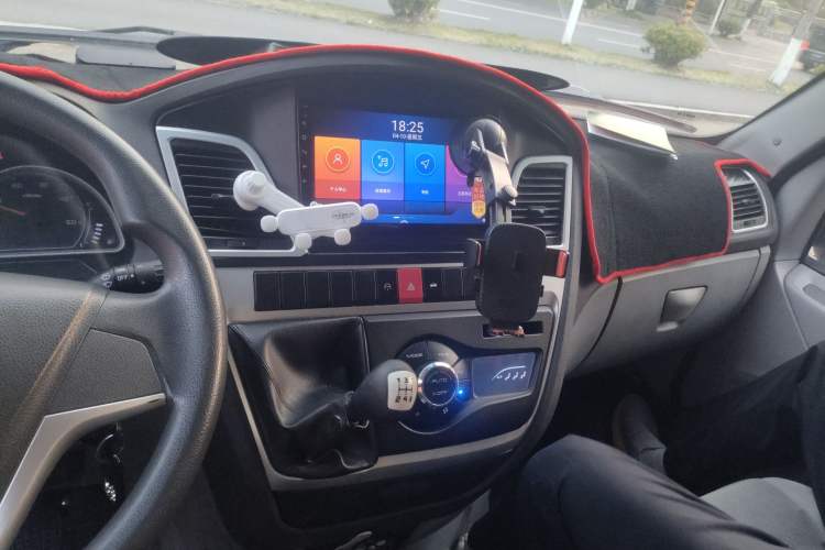 Used Iveco Power Daily 2017 2.5T Deluxe A37 Mid-Roof 6-7 Seater Bus 47Z5 Audio And AC Panel