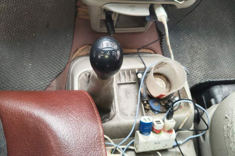 Used JAC Group Refine 2011 2.4L Colorful Journey Gasoline Standard Edition HFC4GA1-C
