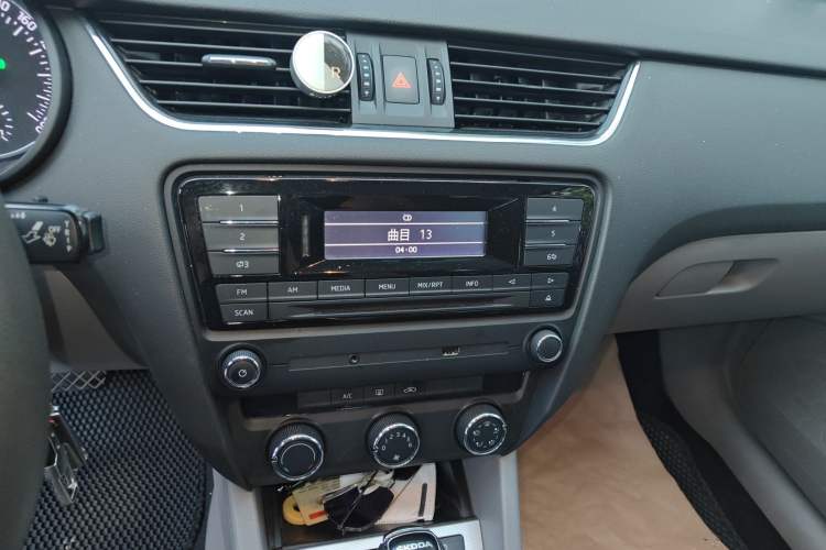 Used Skoda Octavia 2015 1.6L Automatic Yijie Edition