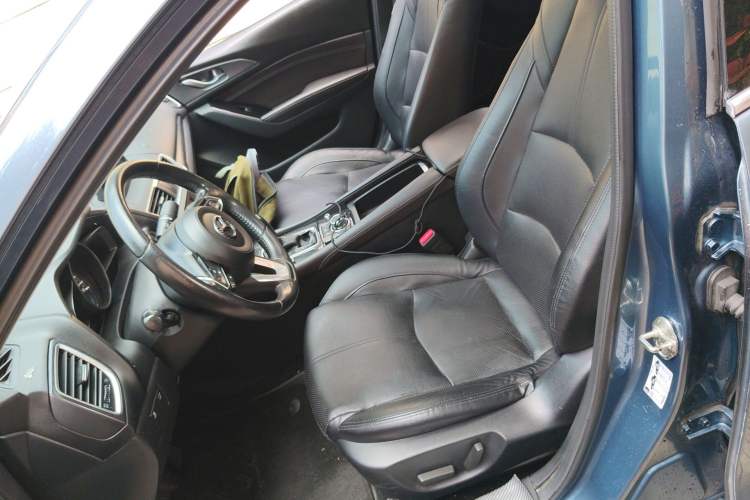 Used Mazda 3 Axela 2017 Sedan 2.0L Automatic Prestige Model China V Standard