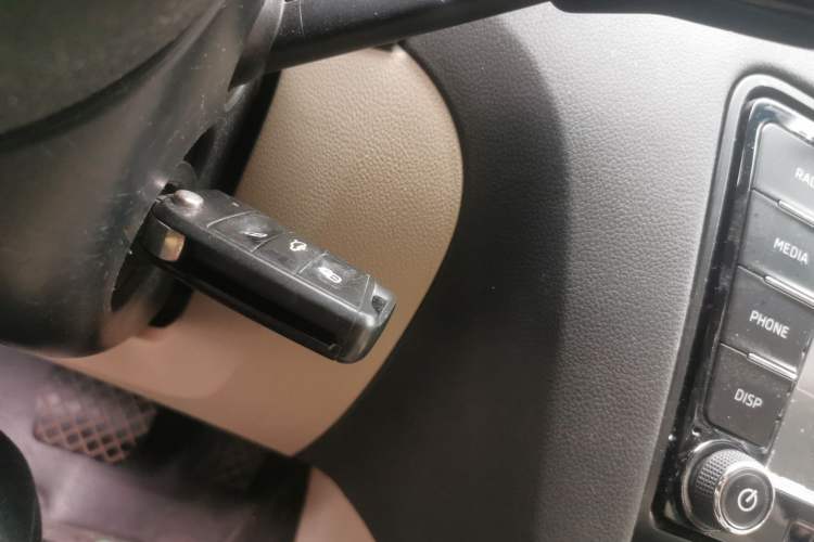 Used Skoda Octavia 2015 1.6L Automatic Yijie Edition
