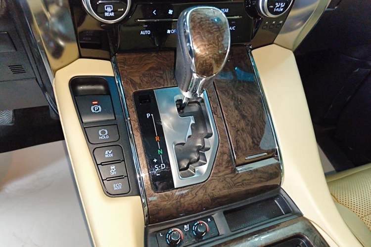 Used Toyota Alphard 2020 Dual-Engine 2.5L Prestige Edition Gear Lever