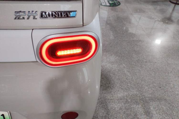 Used Wuling Hongguang MINIEV 2024 3rd Generation 215km Youth Edition