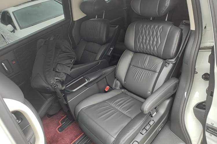 Used Honda Elysion 2022 2.0L eHEV Luxury First Edition