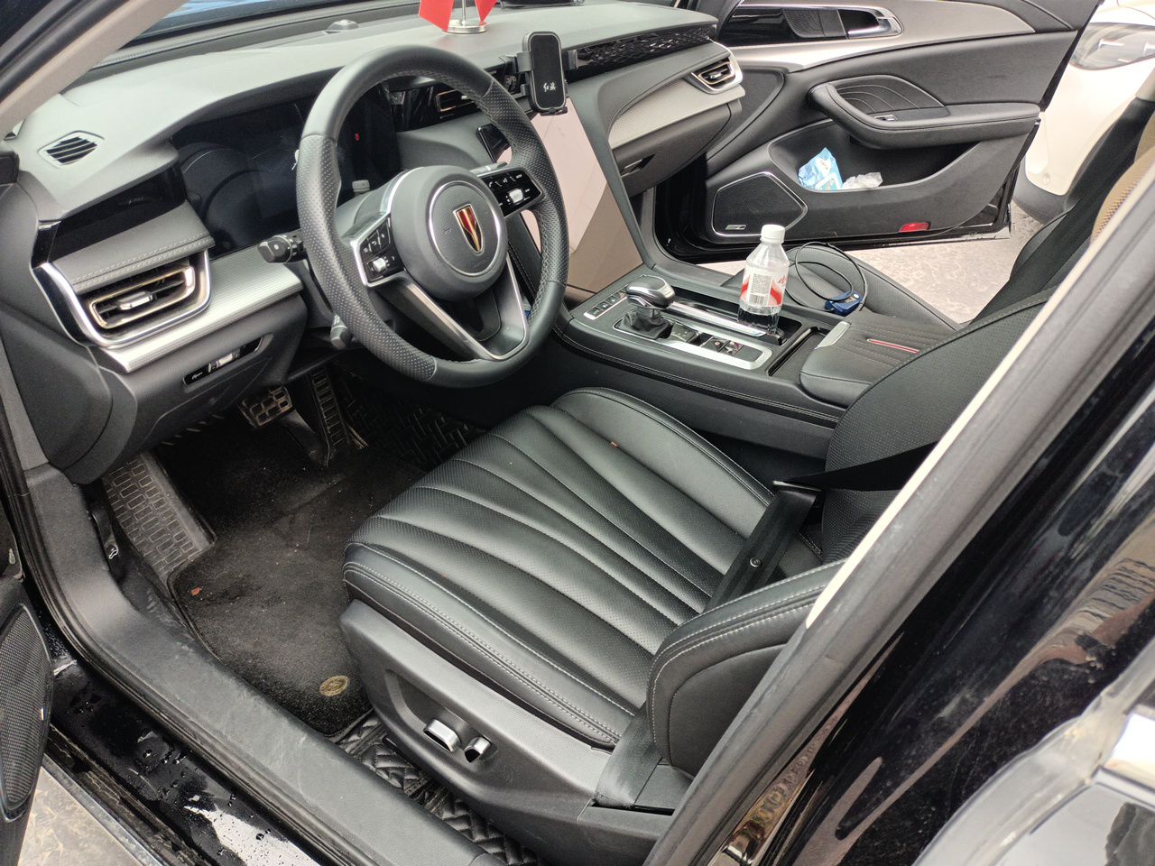 Hongqi H5 2024 1.5T DCT Smart Connect Flagship Edition - Chinese Trim Yun — снимка 14